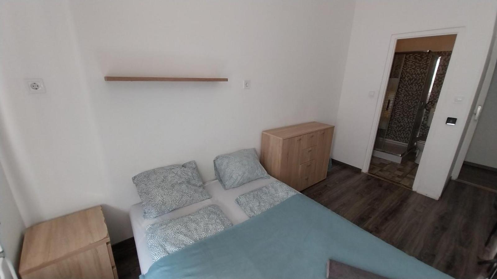 Aradi Rooms With Private Bathroom In The City Centre Budapeste Exterior foto